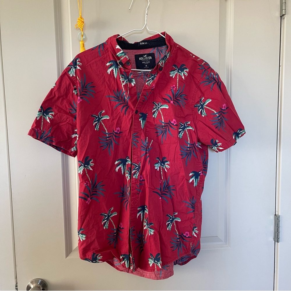 Bottom down shirts red tropical pattern